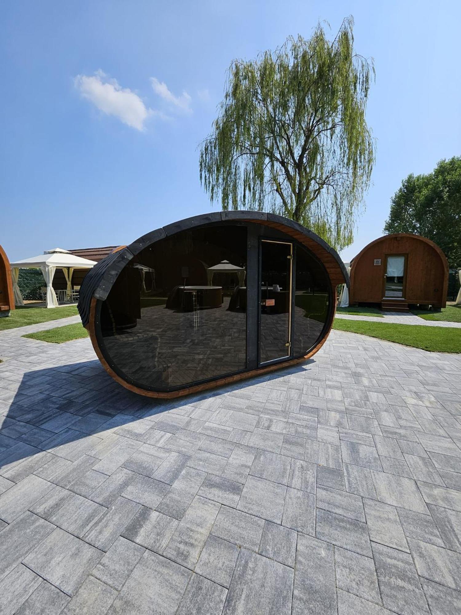 Vicolungo Glamour Lodge & Spa - Free Spa Hot Tub E Sauna Exterior photo