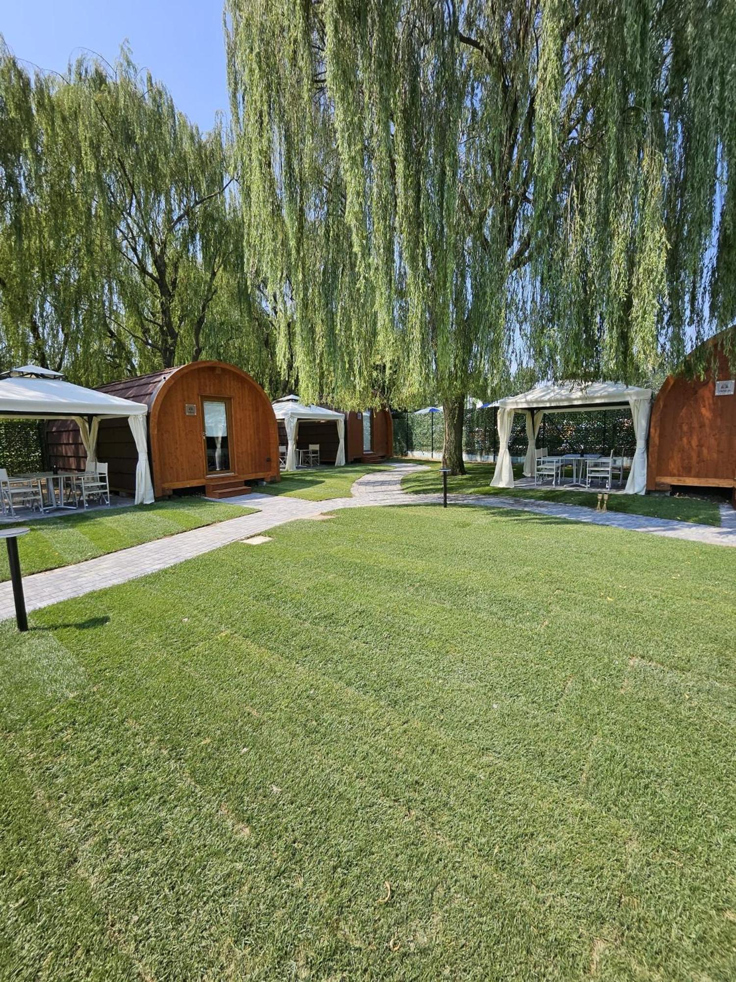 Vicolungo Glamour Lodge & Spa - Free Spa Hot Tub E Sauna Exterior photo