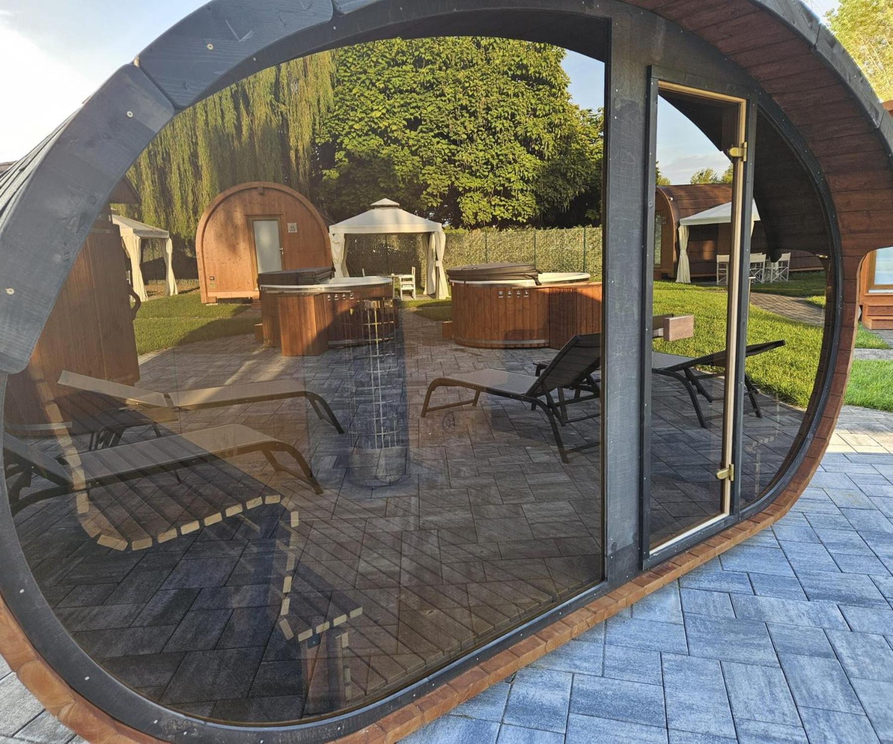 Vicolungo Glamour Lodge & Spa - Free Spa Hot Tub E Sauna Exterior photo